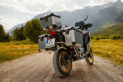 2019-BMW-F850GS-Adventure-05