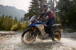 2019-BMW-F850GS-Adventure-08