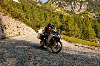 2019-BMW-F850GS-Adventure-10