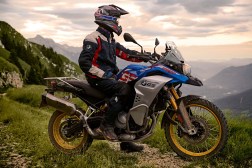 2019-BMW-F850GS-Adventure-36