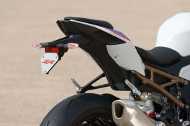 2019-BMW-S1000RR-72