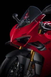 2022-Ducati-Panigale-V4-S-54