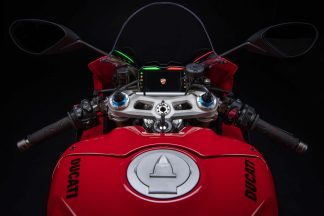 2022-Ducati-Panigale-V4-S-82