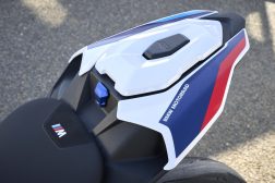 2023-BMW-M1000R-18