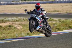 2023-BMW-M1000R-43