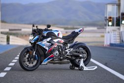 2023-BMW-M1000R-44