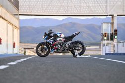 2023-BMW-M1000R-45