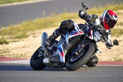 2023-BMW-M1000R-56