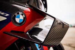 2023-BMW-M1000RR-12