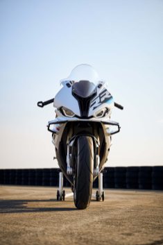 2023-BMW-S1000RR-21