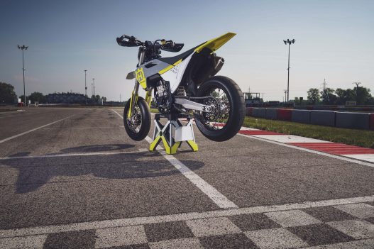 2023-Husqvarna-FS-450-supermoto-103