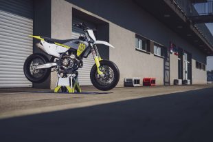 2023-Husqvarna-FS-450-supermoto-121