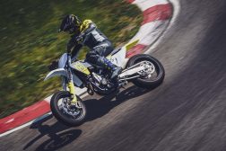 2023-Husqvarna-FS-450-supermoto-25