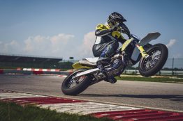 2023-Husqvarna-FS-450-supermoto-50