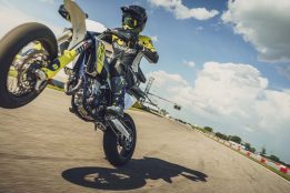 2023-Husqvarna-FS-450-supermoto-53