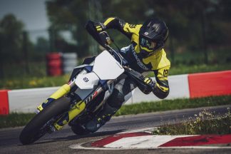 2023-Husqvarna-FS-450-supermoto-69