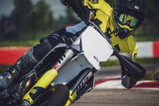 2023-Husqvarna-FS-450-supermoto-70