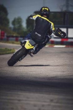 2023-Husqvarna-FS-450-supermoto-75