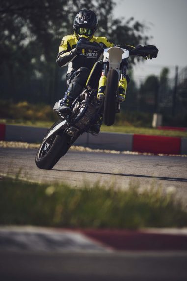 2023-Husqvarna-FS-450-supermoto-79