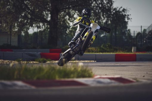 2023-Husqvarna-FS-450-supermoto-80